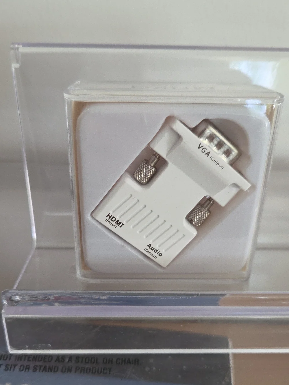 White HDMI to VGA Adapter with Audio Output - Compact Video Converter